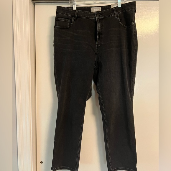 Everlane Curvy Cheeky Jean - Picture 4 of 6